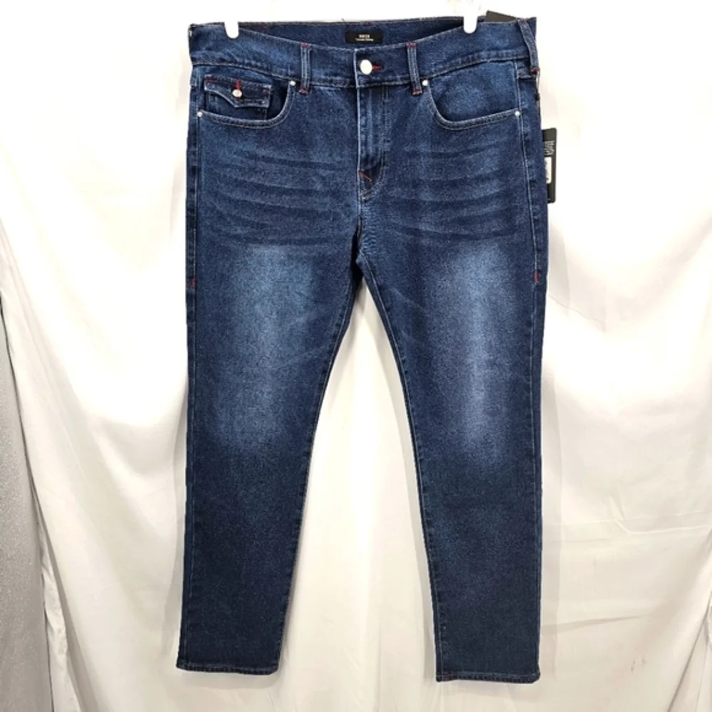NWT True Religion Men’s size 38x32 Rocco Flap Pockets Relaxed‎ Skinny Blue Jean.